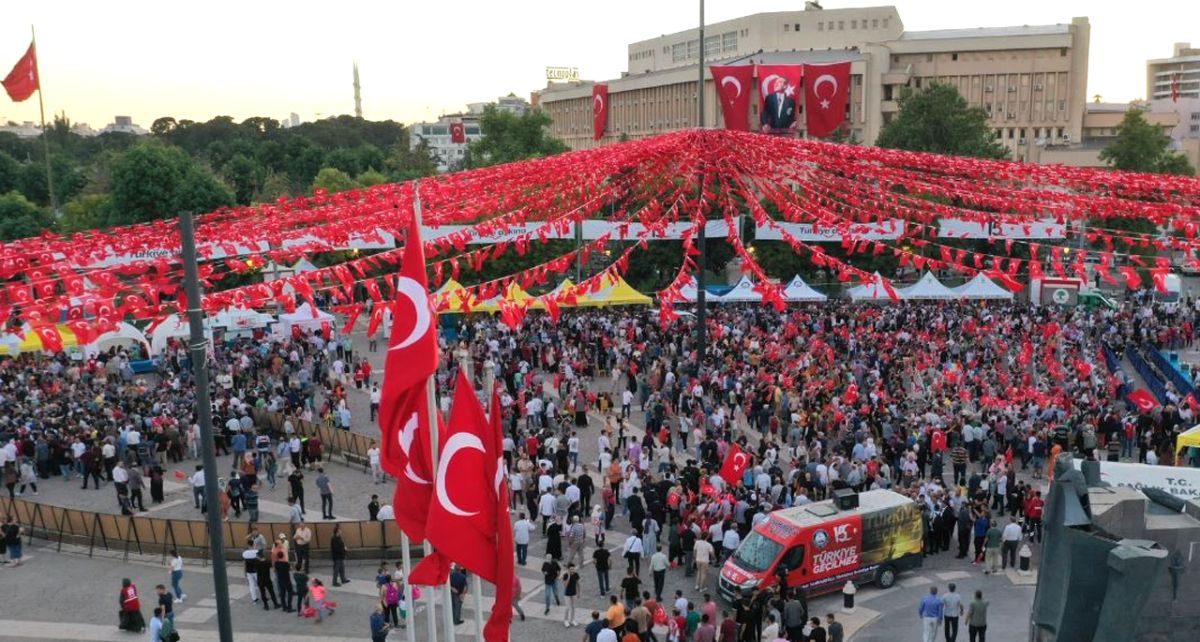 15 Temmuz'da Gaziantep'te Kurumlar Kapalı Olacak