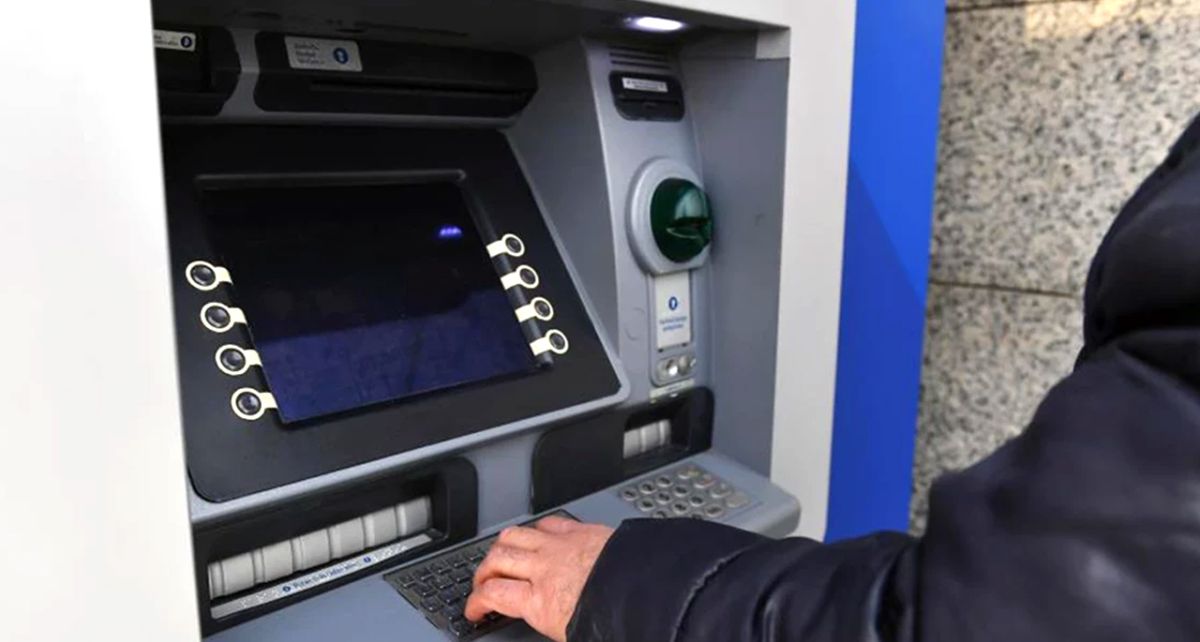 ATM Para Çekme İşlemlerinde Yeni Düzenleme: Şube İçi ve Dışı Ayrımı Geliyor