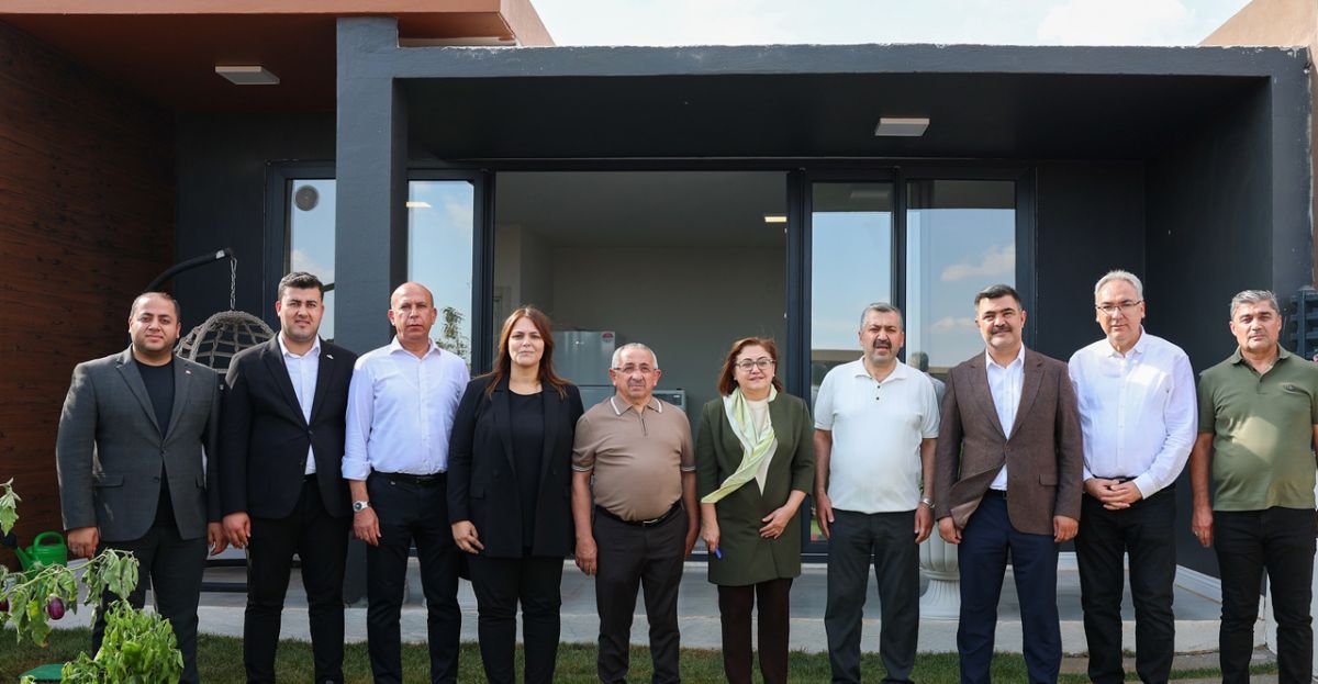 Bahçelievler Projesinde Örnek Daire ve Bahçe Tanıtımı Yapıldı