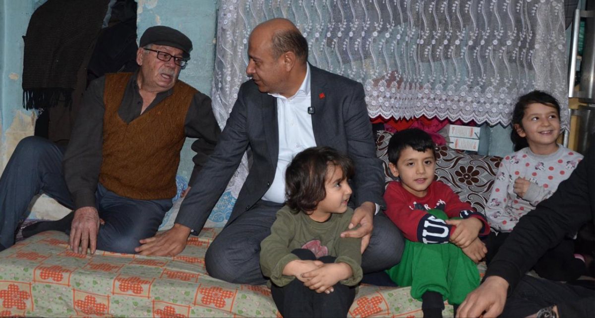 Gaziantep'te Tek Odada Yaşam Mücadelesi: CHP'li Acar'dan Sert Tepki