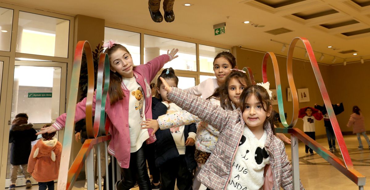 Minik Kalpler İçin Perde Açılıyor: Gaziantep’te 3. Çocuk Tiyatroları Şenliği Başlıyor