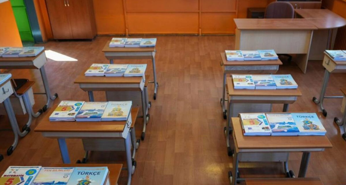 Okullara Ücretsiz Ders Kitapları Dağıtımı Başladı