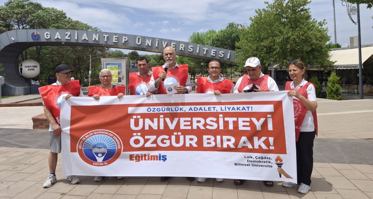Eğitim-İş: 'Üniversiteler Kuşatma Altında, Teslim Olmayacağız!'