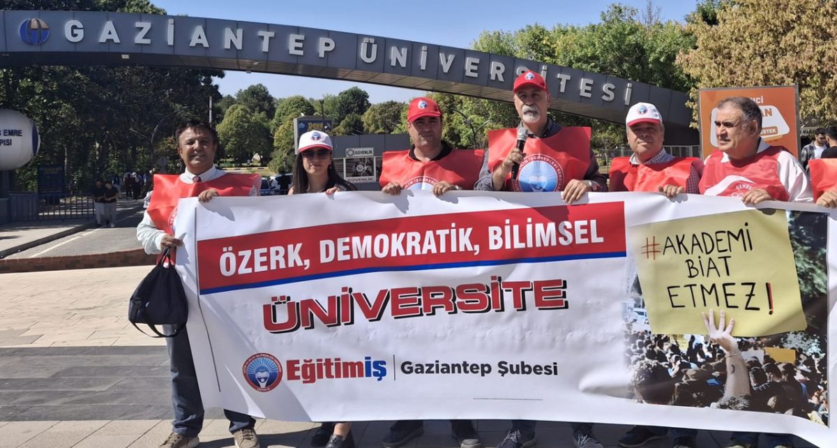 Eğitim-İş: 'Üniversitelerimizi Kuşatan Karanlığa Teslim Olamayacağız!