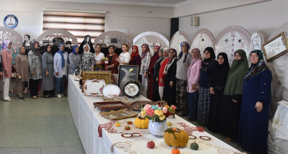 Şahinbeyli Kadınların El Emeği Sergisi Görenleri Büyüledi!