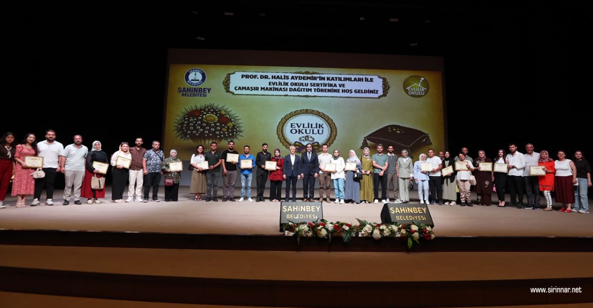 Şahinbey’de Evlilik Okulu’ndan 951 Çift Daha Mezun Oldu