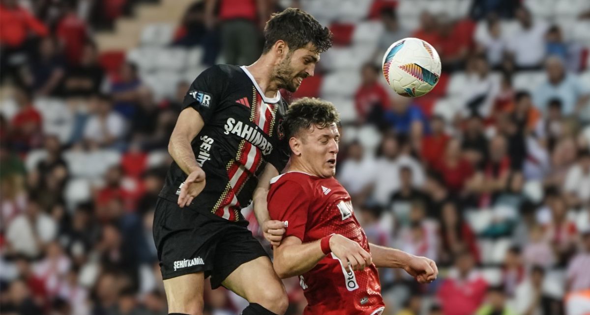 Gaziantep FK, Antalyaspor Deplasmanında Kritik Bir Puanla Ligde Kalmayı Garantiledi