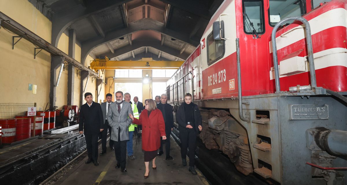 Şahin; 'Gaziray'ın hızlı tren bölümünün tünel çalışması tamamlandı'