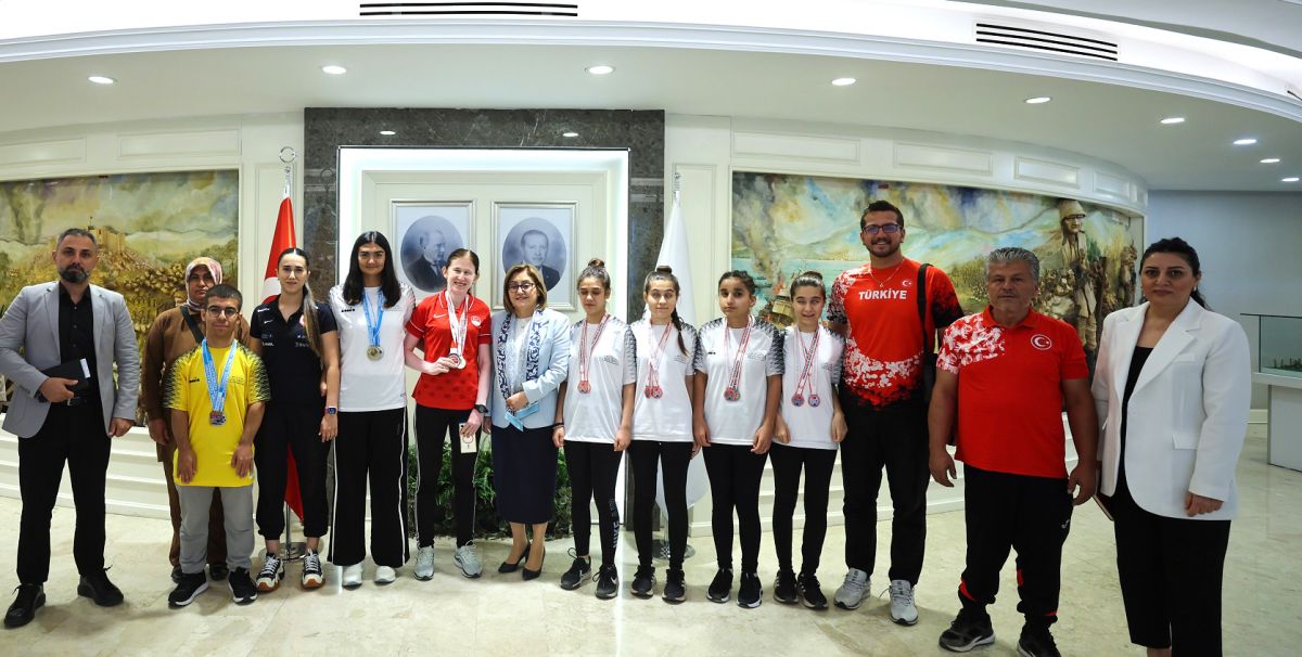 Gaziantep Büyükşehir’in Şampiyon Sporcuları Fatma ...