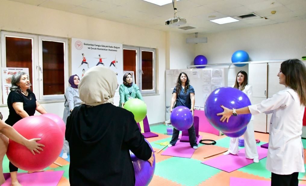 Gaziantep’te Gebe Okulları ile Anne Adaylarına Ücretsiz Eğitim Desteği