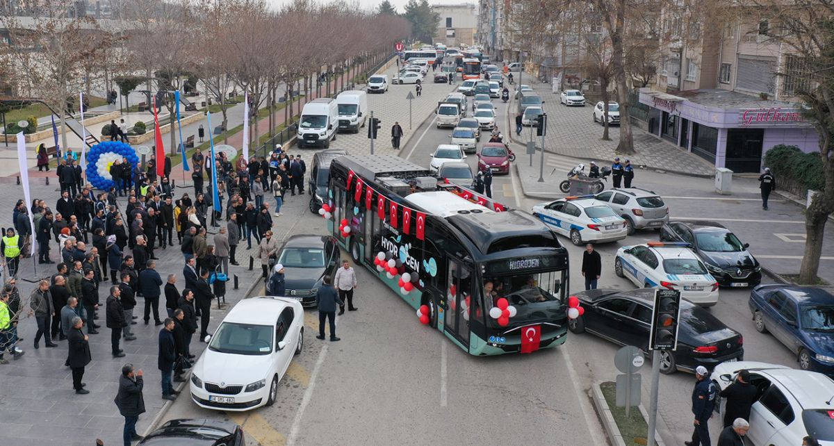 Türkiye'nin ilk Hidrojenli otobüsü Gaziantep yollarında