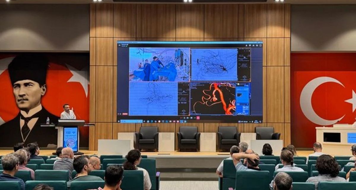 Gaziantep Şehir Hastanesi’nde Bilimsel Eğitim Buluşması: Girişimsel Nöroradyoloji Gündemde
