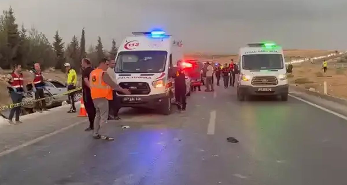 Gaziantep-Nizip Yolunda Can Pazarı: 3 Kişi Hayatını Kaybetti, 3 Yaralı