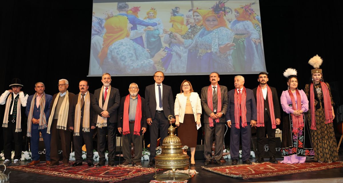Gaziantep’te Âşıklar Bayramı: Türk Dünyasından Ozanlar Aynı Sahnede Buluştu