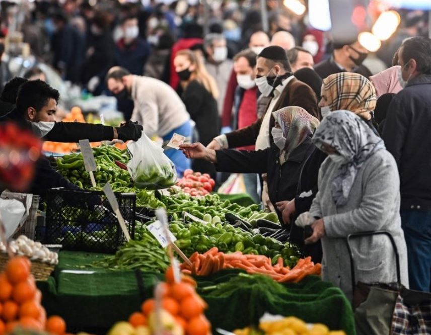 Türkiye'de 10 kişiden 8'inin alım gücü düştü