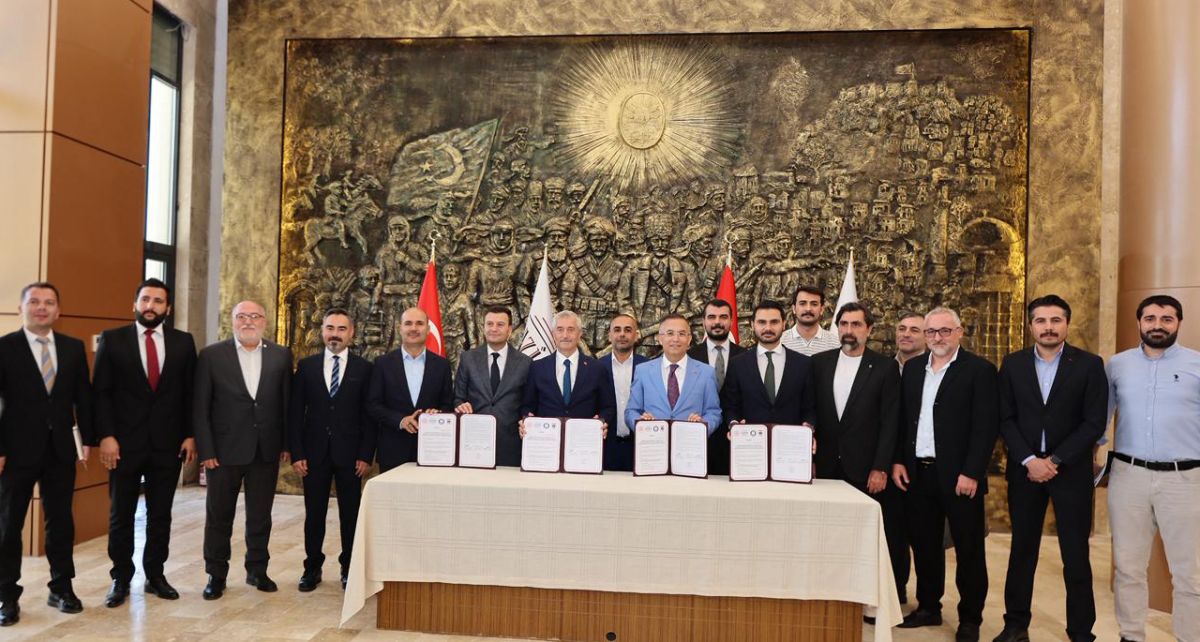Şahinbey'den Minik Futbolcular İçin Önemli Adım: 9-12 Yaş Futbol Protokolü İmzalandı