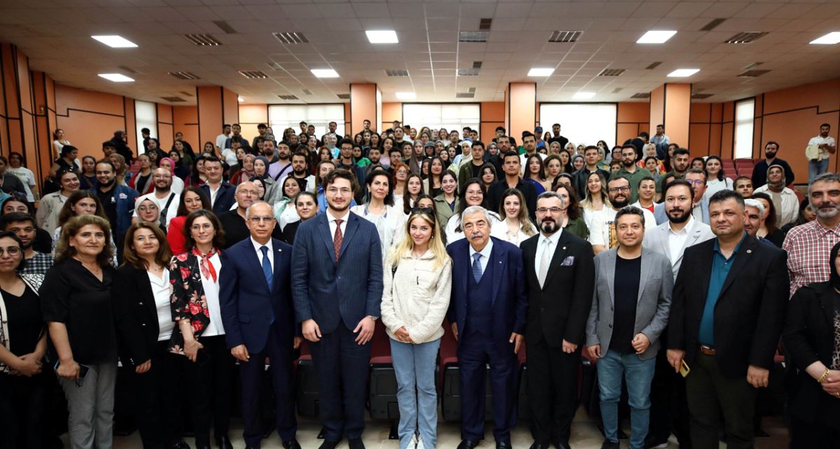 SANKO Holding Onursal Başkanı Abdulkadir Konukoğlu: 'Tekstil Sektörü Asla Bitmeyecek, Ümidinizi Kaybetmeyin'