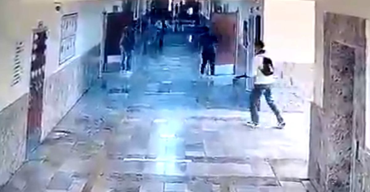 Şanlıurfa'da Liseye Pompalı Tüfekli Saldırı: ...