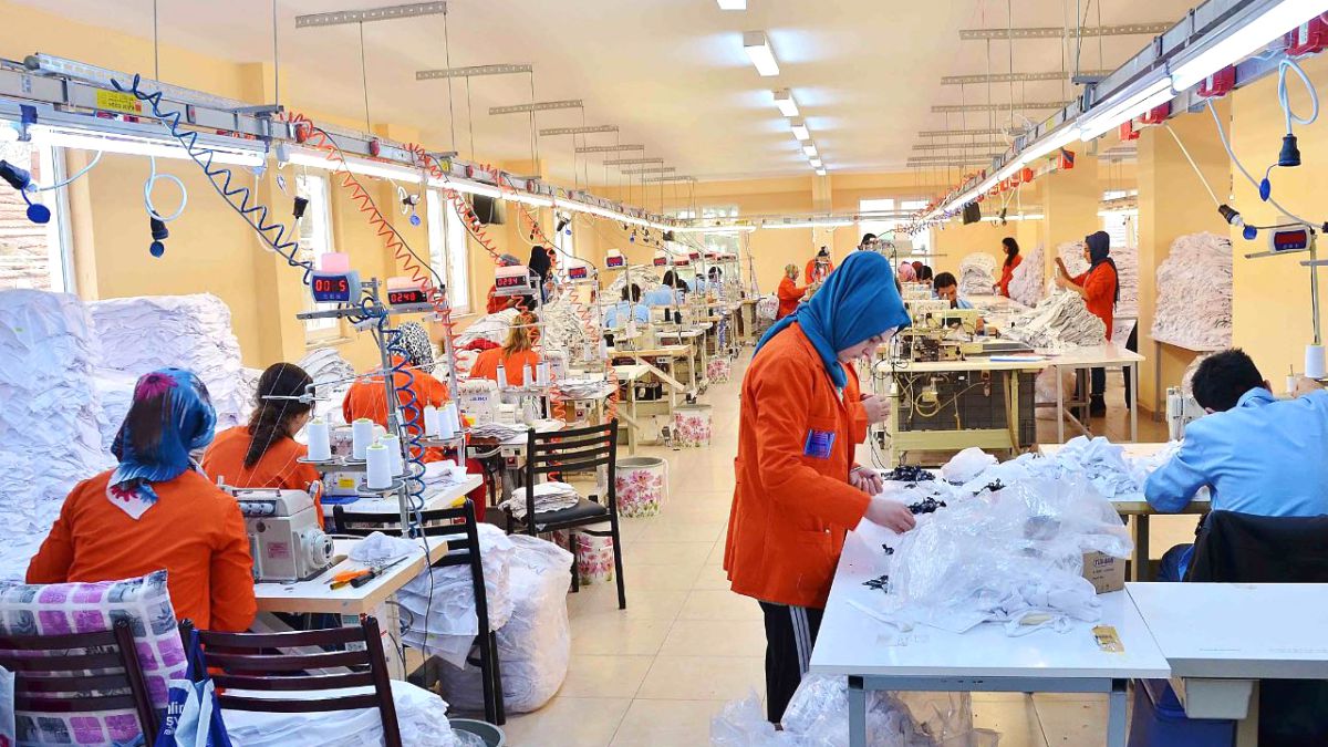 Depremler sonrası Tekstil Sektöründe 133 bin kişilik iş gücü kaybı var