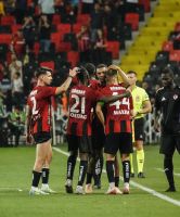 Gaziantep FK'da Sezonun İlk 3 Puanı Geldi;2-1