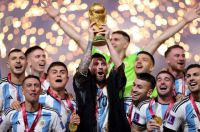 Arjantin, Dünya Kupası'nı kaldırdı