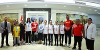 Gaziantep Büyükşehir’in Şampiyon Sporcuları Fatma Şahin’i Ziyaret Etti