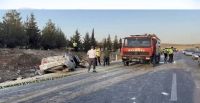 Gaziantep-Nizip Karayolunda Feci Kaza: 3 Ölü, 3 Yaralı