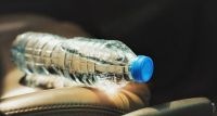 Araçta Bırakılan Plastik Şişedeki Tehlikeye Dikkat!