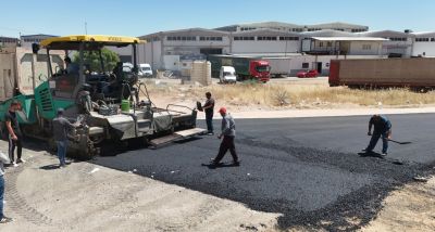 Sanayi Mahallesi'ndeki Yeni Yollar Asfaltlanıyor