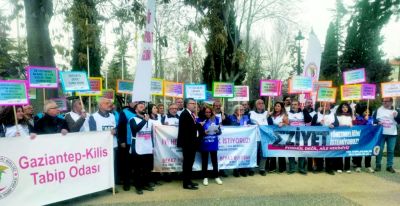 Gaziantep'te Beyaz Yürüyüş: Hekimler 'Kamucu Sağlık' İçin Yürüdü