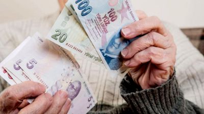 En düşük Emekli maaşı 10 bin lira olabilir