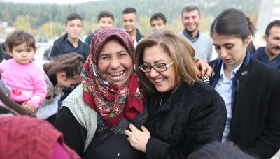 Şahin; 'Anne,herkesin yerini dolduran, ama yeri asla doldurulamayan kişidir'