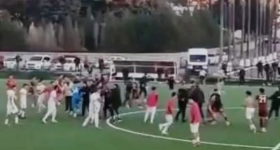 Genç Futbolculara Maç Sonrası Saldırı: 4 Oyuncu Hastaneye Kaldırıldı