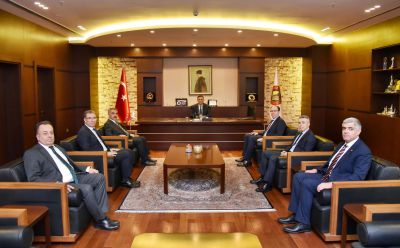 Gaziantep Sanayi Odası ve Vergi Dairesi Başkanlığı, Vergi Haftası kapsamında vergi konularını ele aldı.