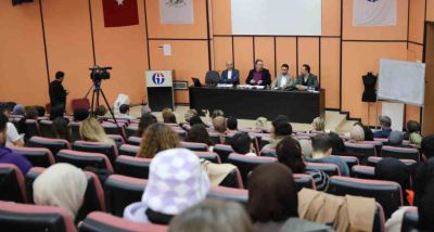 Gaziantep Üniversitesinde Halı Sektöründe Pazarlama Paneli Gerçekleştirildi