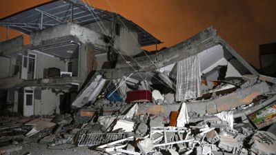 Hatay'da deprem fırtınası,Gaziantep'te yoğun hissedildi
