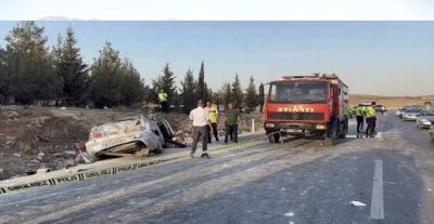 Gaziantep-Nizip Karayolunda Feci Kaza: 3 Ölü, 3 Yaralı