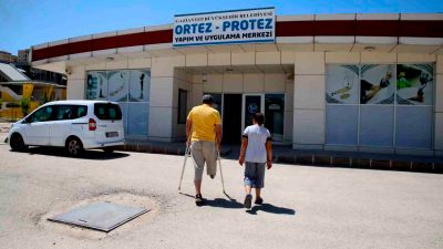 Ortez-Protez Yapım ve Uygulama Merkezi depremzedelere umut oldu