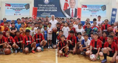 Şahinbey Belediyesi’nden Gençlere 160 Bin Topluk Dev Destek!