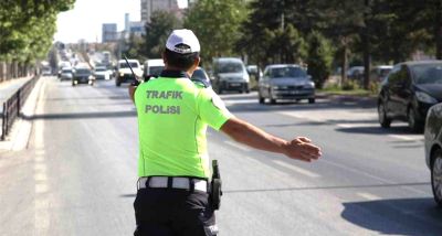 Trafik Denetimlerinde 522 Binden Fazla Araç ve Sürücüye İşlem Yapıldı